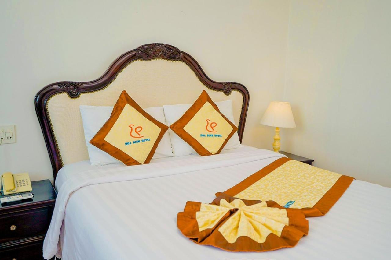 Hoa Binh 1 Hotel Лонгсюен Экстерьер фото