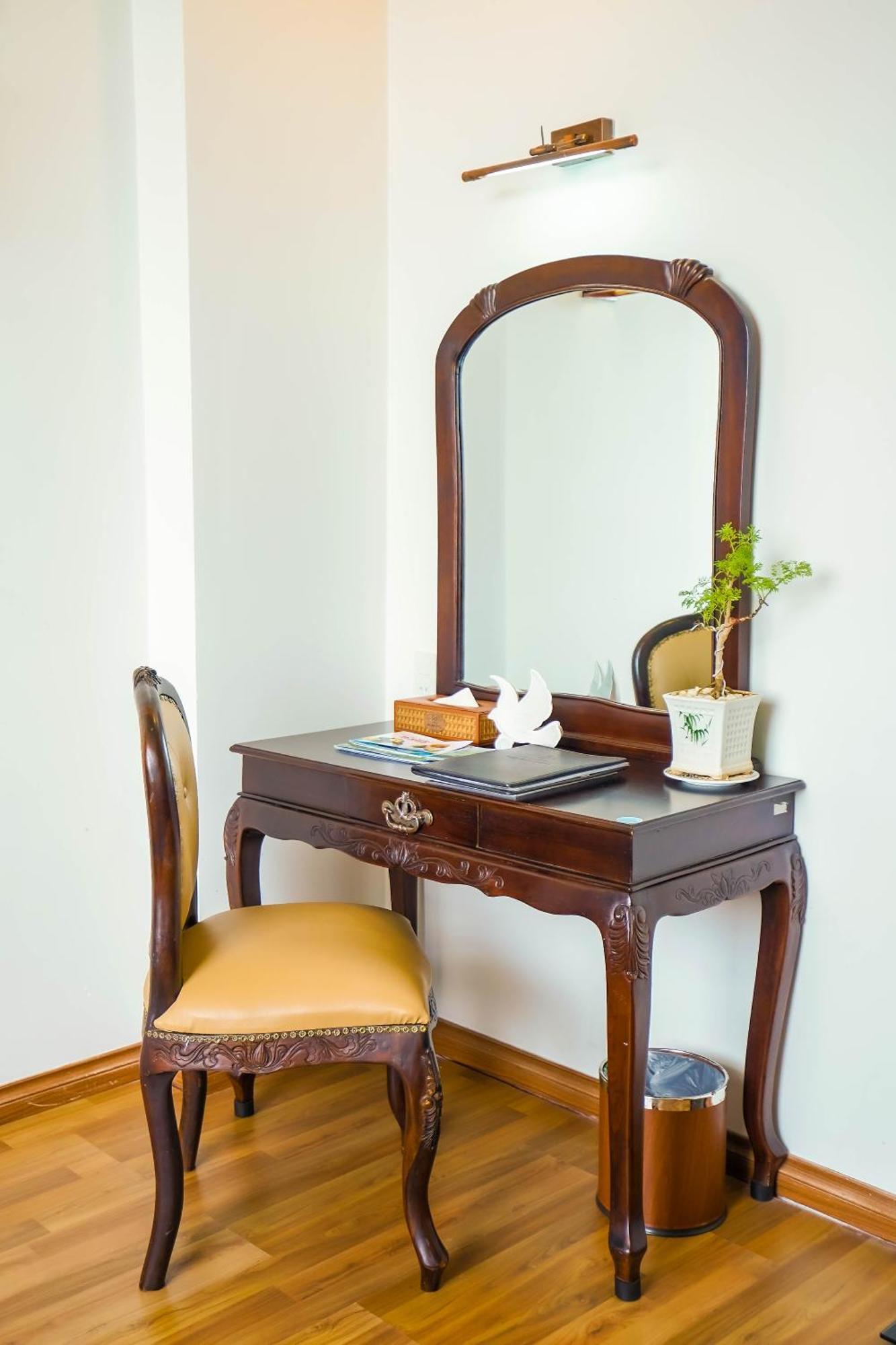 Hoa Binh 1 Hotel Лонгсюен Экстерьер фото