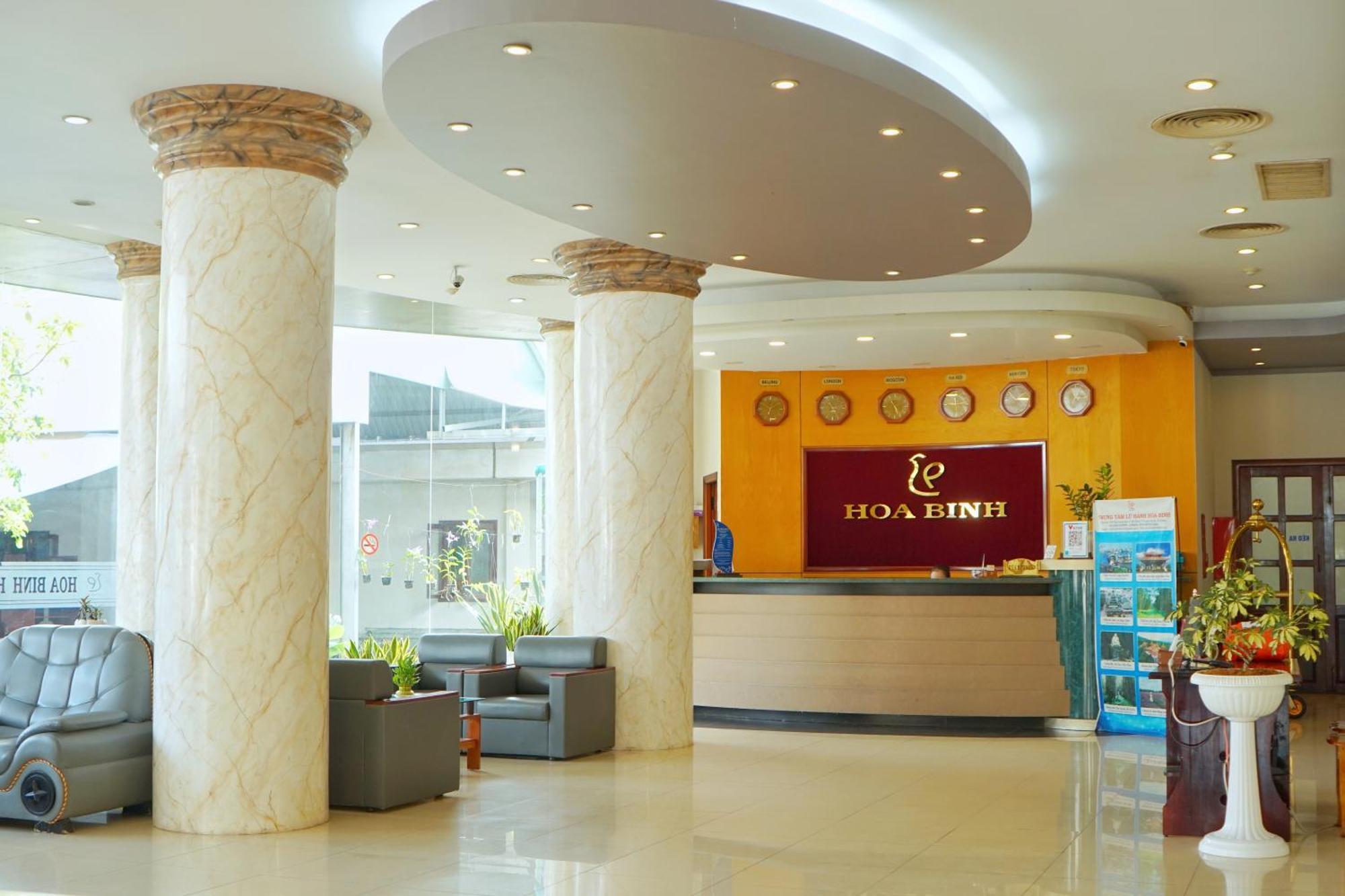 Hoa Binh 1 Hotel Лонгсюен Экстерьер фото