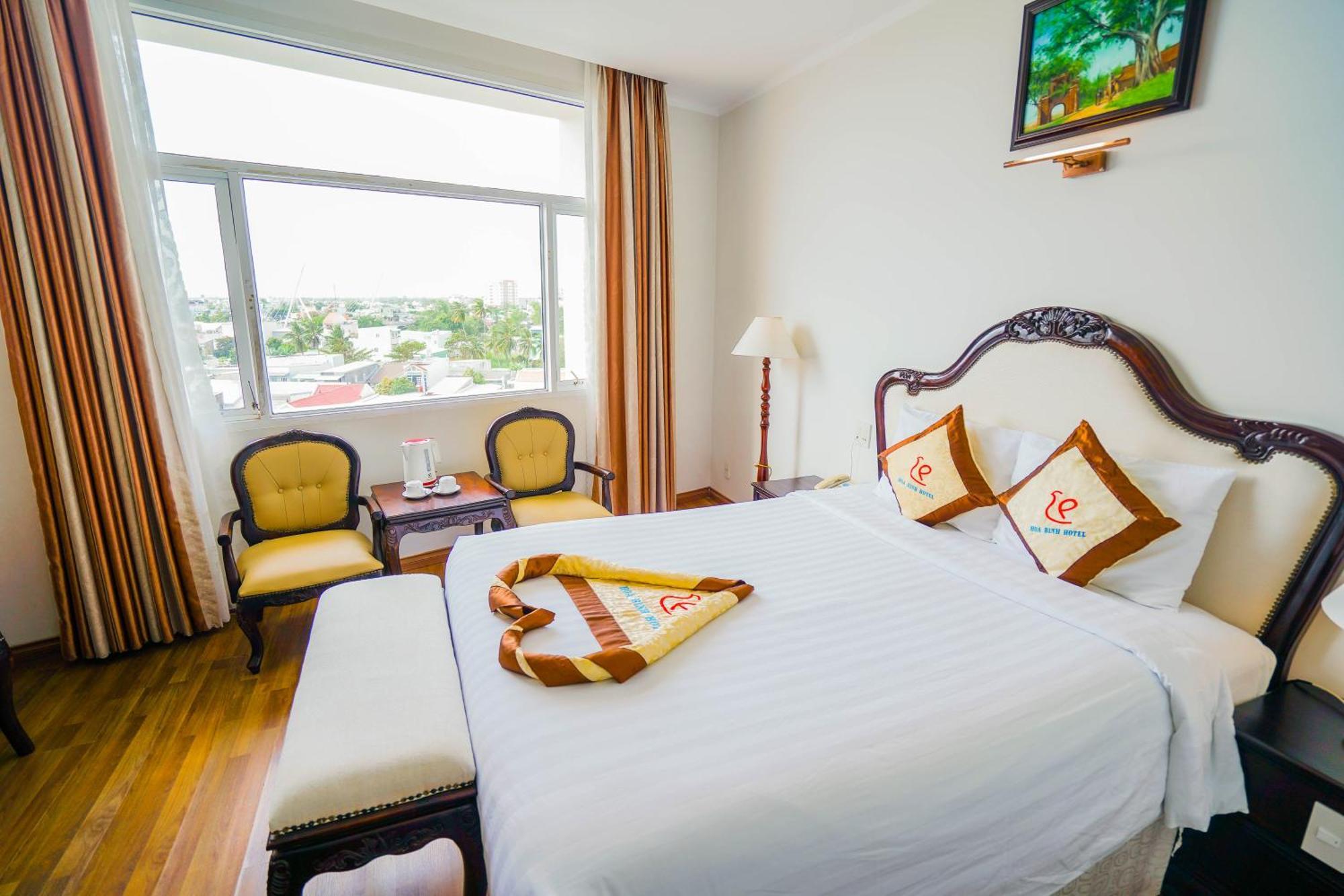 Hoa Binh 1 Hotel Лонгсюен Экстерьер фото