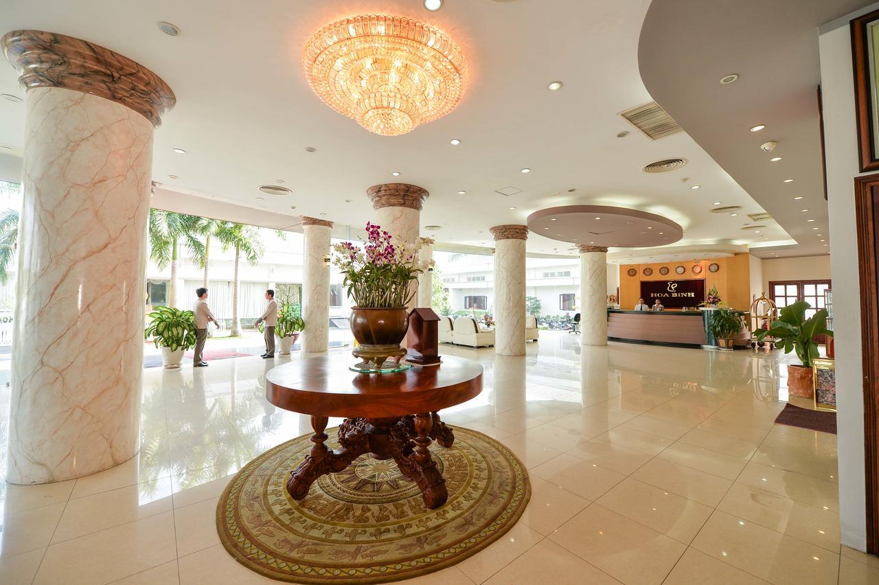Hoa Binh 1 Hotel Лонгсюен Экстерьер фото